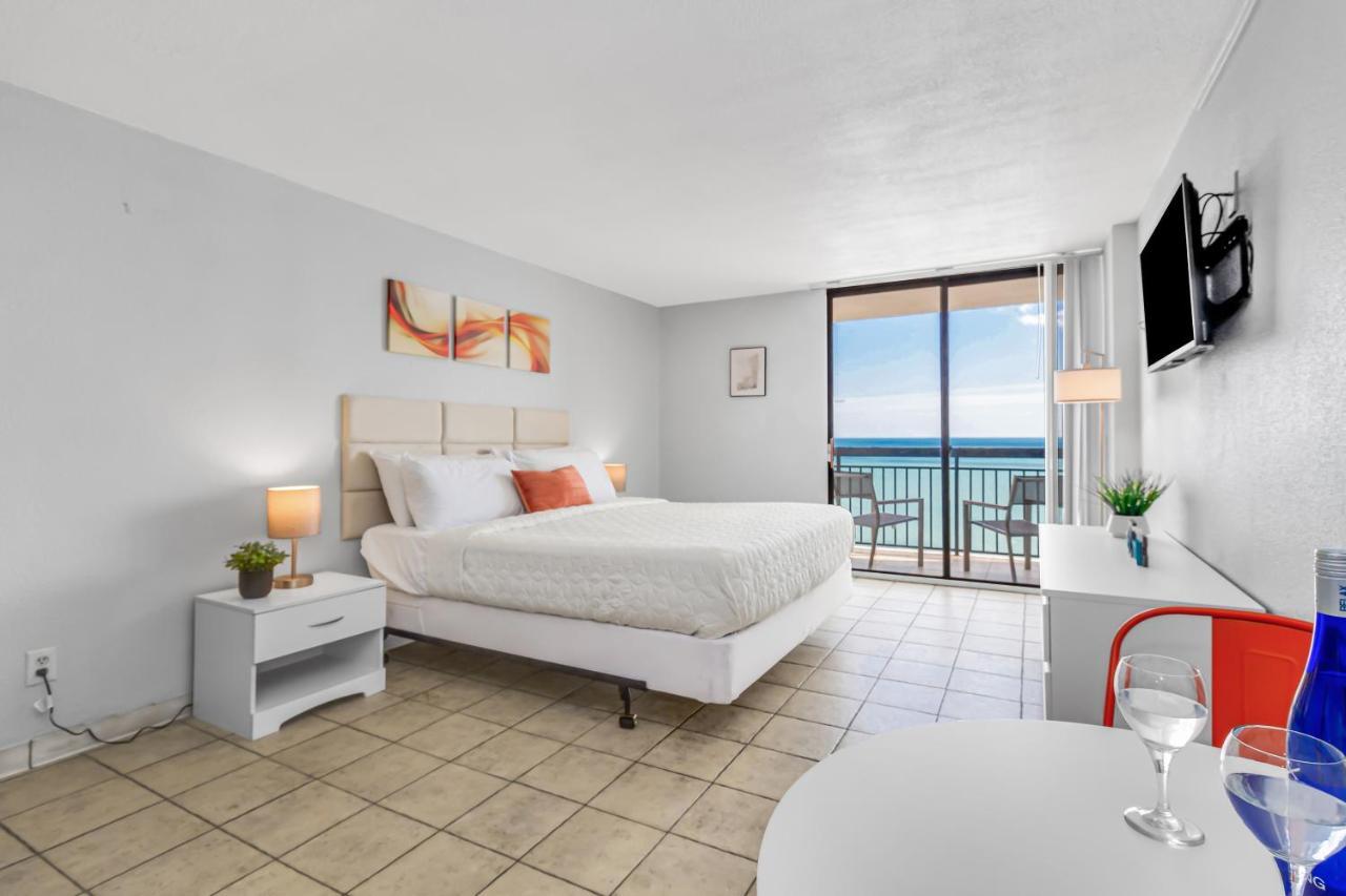Beachfront Romantic Studio Escape W Perfect View 1212 Миртл-Бич Экстерьер фото